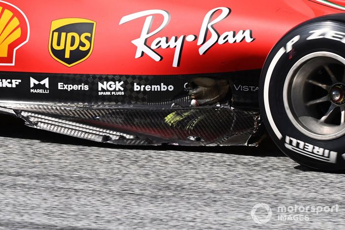 Charles Leclerc, Ferrari SF1000, con daños después de chocar con Sebastian Vettel