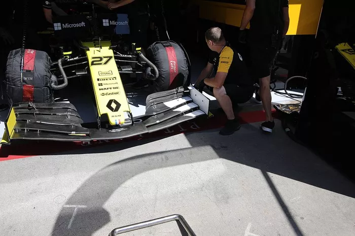 Alerón delantero del Renault R.S. 19