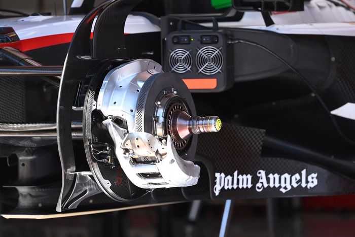 Haas VF-23 detalles técnicos