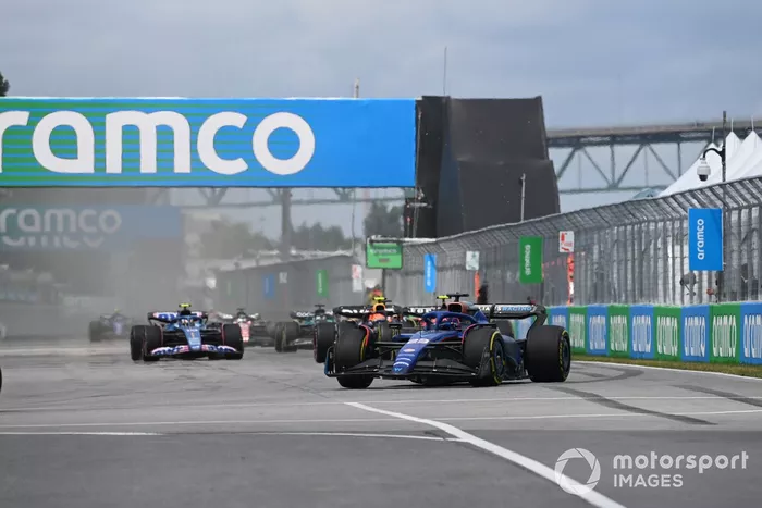 Alex Albon, Williams FW45, Carlos Sainz, Ferrari SF-23, Pierre Gasly, Alpine A523