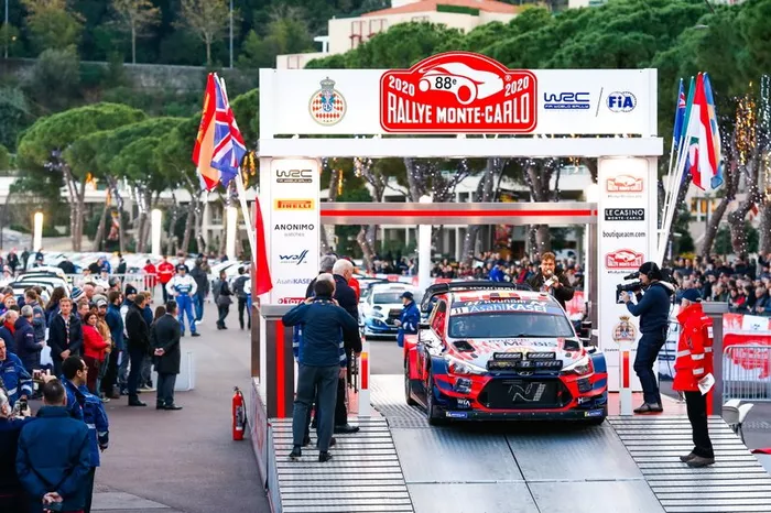 Thierry Neuville, Nicolas Gilsoul, Hyundai Motorsport Hyundai i20 Coupe WRC