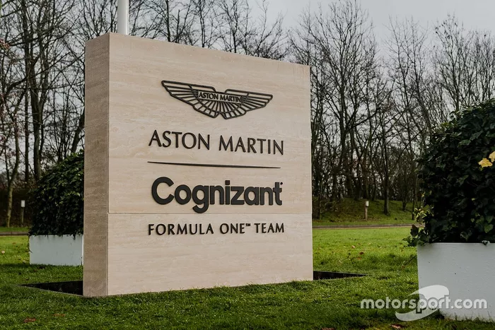 Equipo Aston Martin