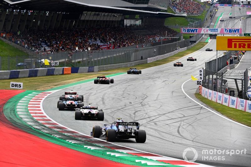 Mick Schumacher, Haas VF-21, Nicholas Latifi, Williams FW43B