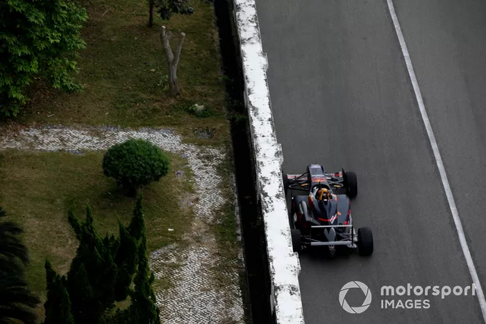 Dan Ticktum, Motopark Academy