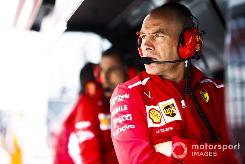 Старший инженер Ferrari Джок Клиа