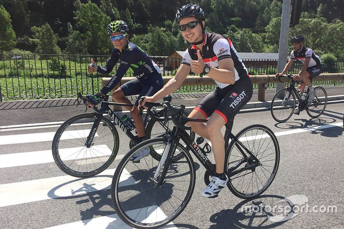 Jorge Lorenzo con el ciclista colombiano Nairo Quintana