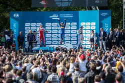 Podio: il vincitore della gara Nicolas Prost, Renault e.Dams; il secondo classificato Bruno Senna, M