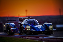 #36 Signatech Alpine A460: Gustavo Menezes, Nicolas Lapierre, Stéphane Richelmi