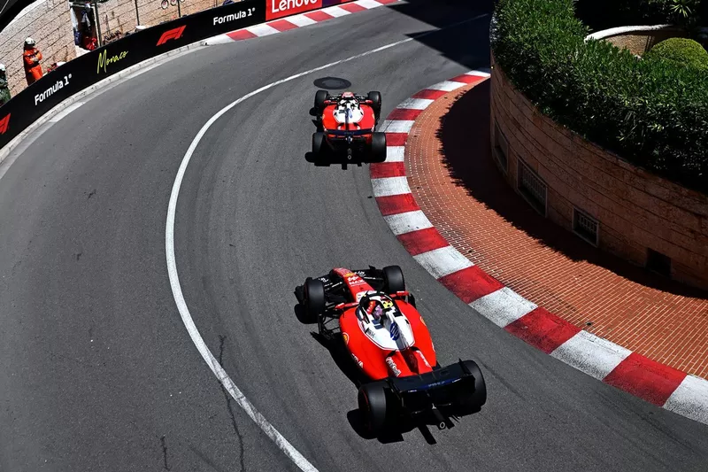 Charles Leclerc & Lewis Hamilton