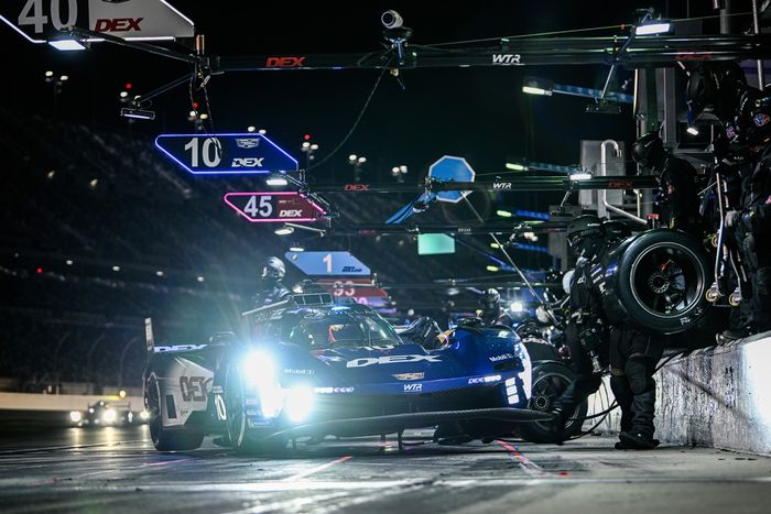 #10 Cadillac Wayne Taylor Racing Cadillac V-Series.R: Ricky Taylor, Filipe Albuquerque, Will Stevens