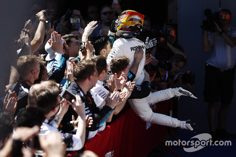 Ganador de la carrera Lewis Hamilton, Mercedes AMG F1 W08