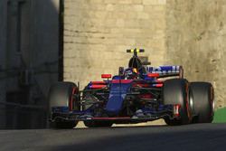 Карлос Сайнс-мл., Scuderia Toro Rosso STR12