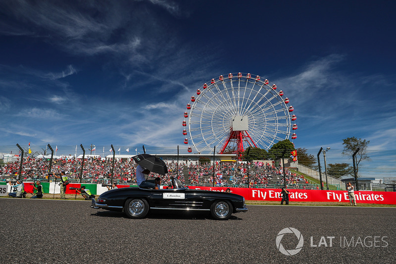 Lewis Hamilton, Mercedes AMG F1 on the drivers parade