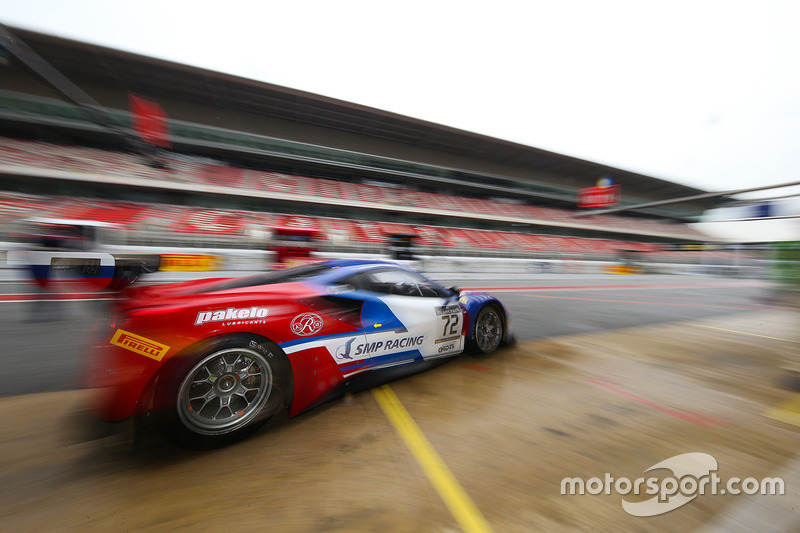 #72 SMP Racing Ferrari 488 GT3: Victor Shaytar, Miguel Molina, Davide Rigon