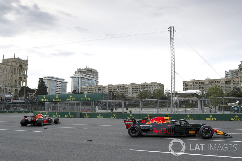 Los autos de Max Verstappen, Red Bull Racing RB14 y Daniel Ricciardo, Red Bull Racing RB14