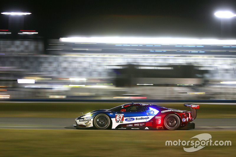 #67 Chip Ganassi Racing Ford GT: Ryan Briscoe, Richard Westbrook, Scott Dixon