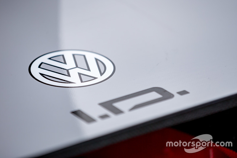 #94 Volkswagen I.D. R Pikes Peak