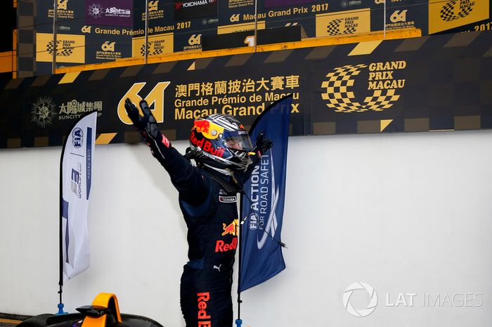 El ganador Dan Ticktum, Motopark with VEB, Dallara Volkswagen