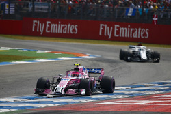 Esteban Ocon, Force India VJM11, leads Marcus Ericsson, Sauber C37
