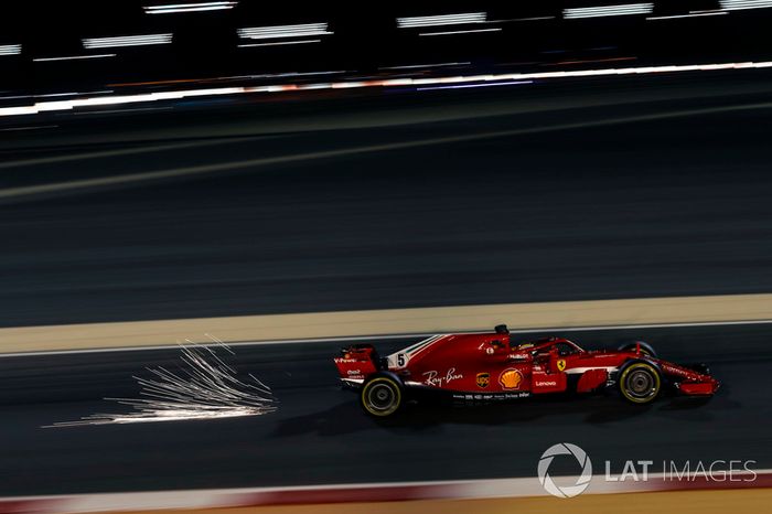 Sebastian Vettel, Ferrari SF-71H saca chispas