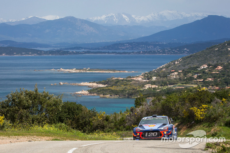 Тьерри Невилль и Николя Жильсуль, Hyundai Motorsport Hyundai i20 Coupe WRC