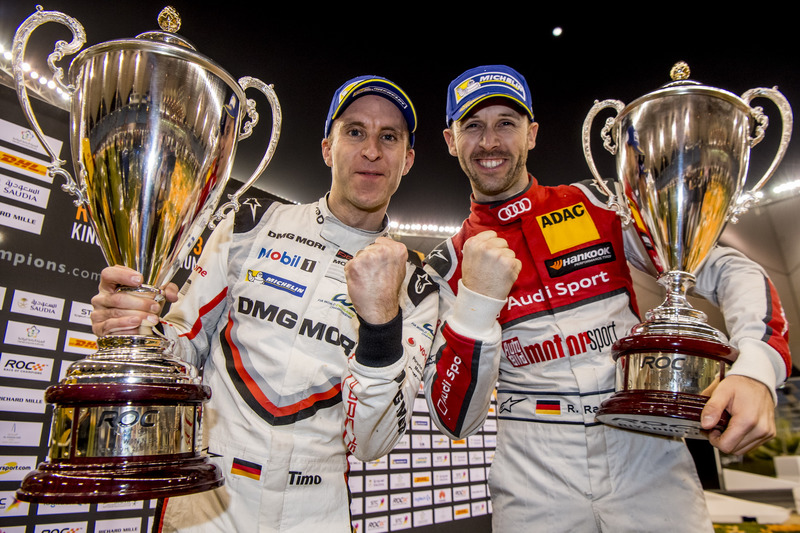 René Rast y Timo Bernhard de equipo Alemania celebran