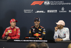 Sebastian Vettel, Ferrari, Daniel Ricciardo, Red Bull Racing and Lewis Hamilton, Mercedes-AMG F1 in the Press Conference