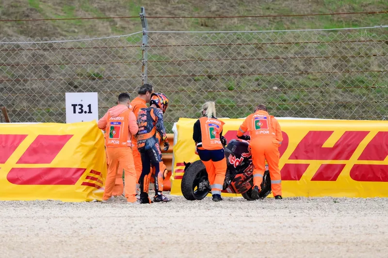 Pol Espargaro, chute de la Red Bull KTM Tech 3