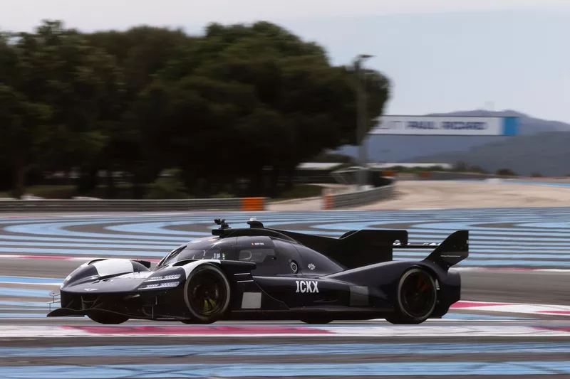 Jacky Ickx, Genesis Magma Racing Genesis