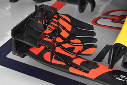 Переднє антикрило Red Bull Racing RB13 Макса Ферстаппена