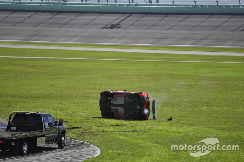 #124 Ferrari of Long Island Ferrari 488 Challenge: Jerome Jacalone, incidente