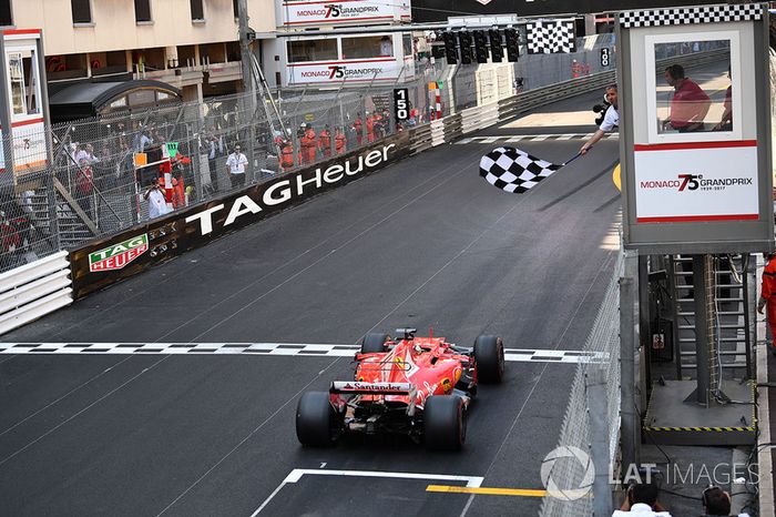 Ganador de la carrera Sebastian Vettel, Ferrari SF70-H
