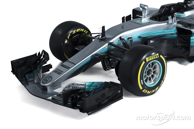 L'avant de la Mercedes AMG F1 W08