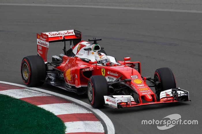 Sebastian Vettel é o terceiro no grid e amplia a vantagem sobre Kimi Räikkönen na disputa interna.