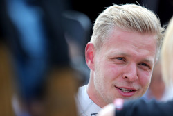 Kevin Magnussen, Renault Sport F1 Team