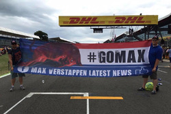 Spandoek #GoMax van fanclub Max Verstappen