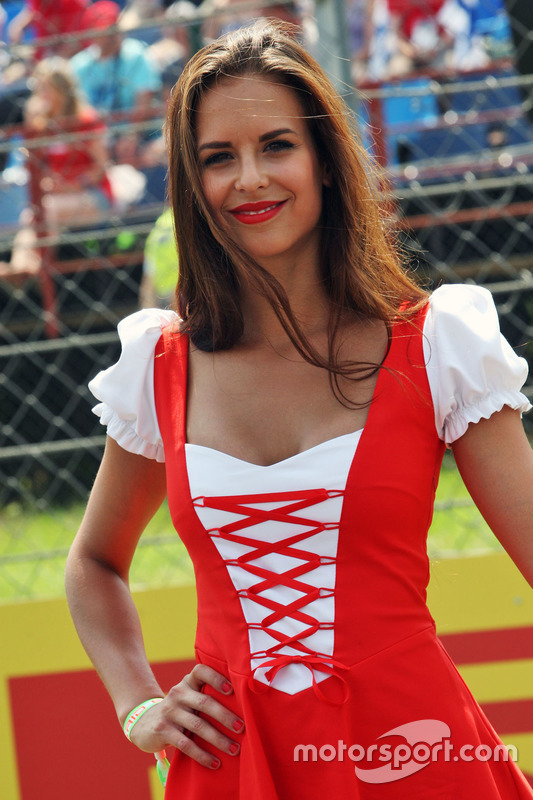 Grid girl