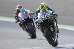 Valentino Rossi, Yamaha Factory Racing; Jorge Lorenzo, Yamaha Factory Racing