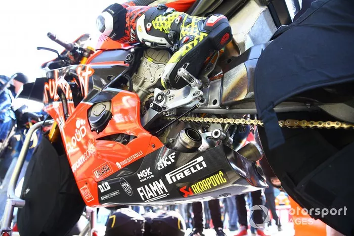 Akrapovic, Alvaro Bautista, Aruba.it Racing-Ducati Team bike