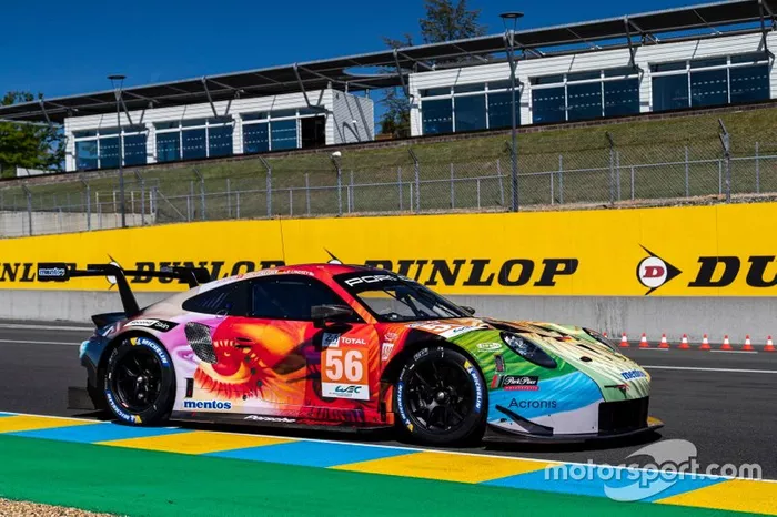 #56 Team Project 1 Porsche 911 RSR: Jörg Bergmeister, Patrick Lindsey, Egidio Perfetti