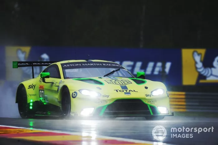 #97 Aston Martin Racing Aston Martin Vantage AMR: Alex Lynn, Maxime Martin 