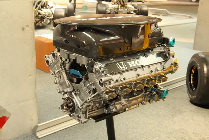 2000 Honda V10 Formula 1 Engine Type RA000E for BAR 002