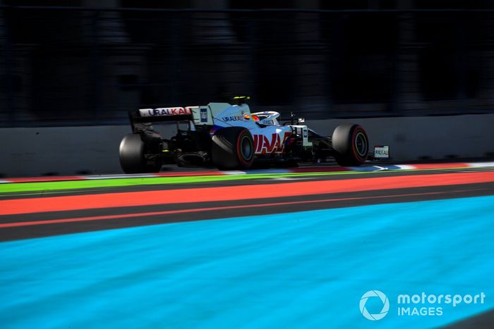 Mick Schumacher, Haas VF-21