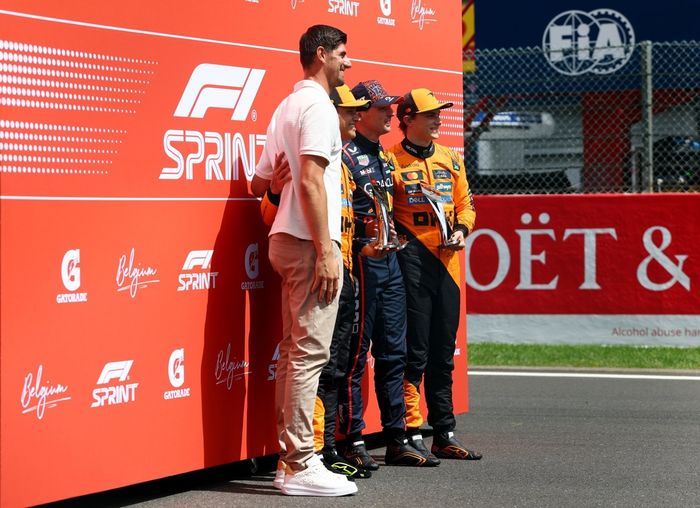 Lando Norris, McLaren, Oscar Piastri, McLaren, Max Verstappen, Red Bull Racing