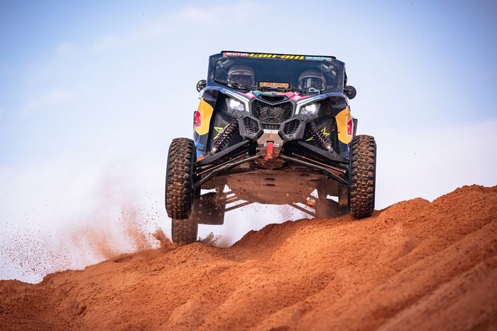 #319 South Racing Can-AM BRP: Helder Rodrigues, Goncalo Reis