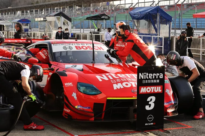 #3 Niterra MOTUL Z
