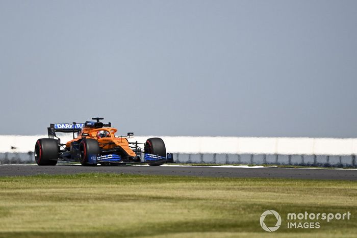 Carlos Sainz Jr., McLaren MCL35