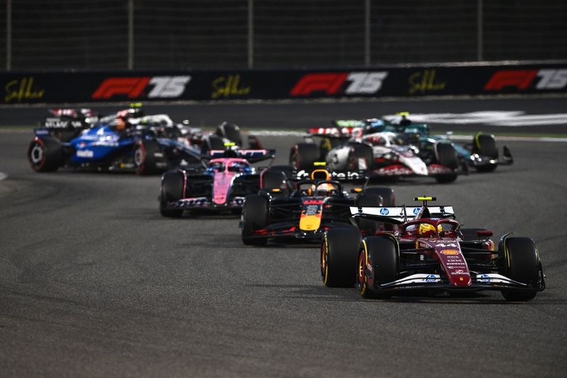 Lewis Hamilton, Ferrari, Jack Doohan, Alpine, Yuki Tsunoda, Red Bull Racing Team