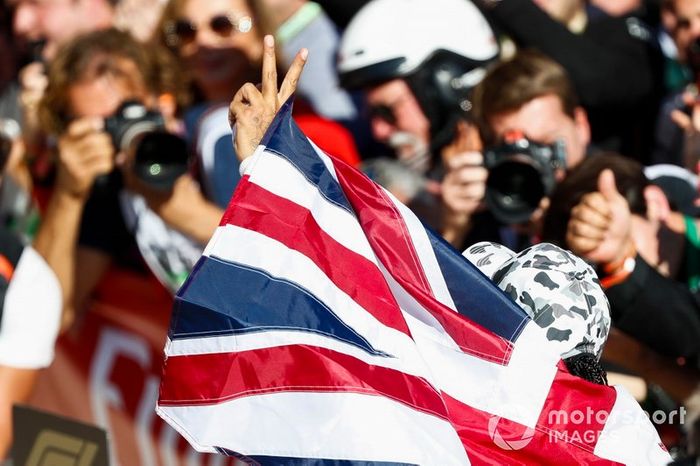 Lewis Hamilton, Mercedes AMG F1, 2nd position, celebrates after securing his sixth world championship