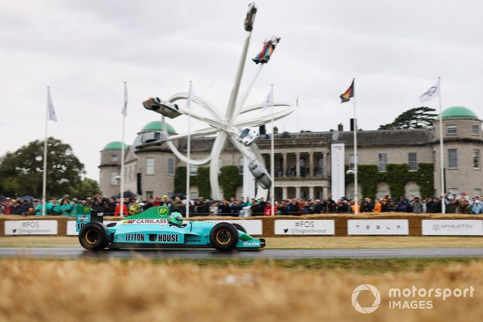 Richard Hope, Casa Leyton CG901